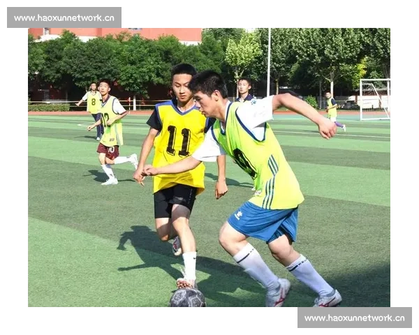 快乐校园手球赛精彩瞬间展现小学生团结拼搏与运动风采